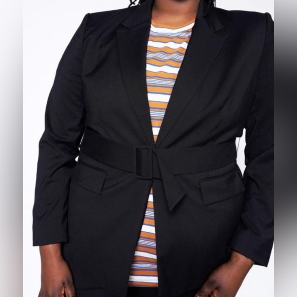 Wildfang belted blazer in size Large.
